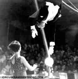 Lothar one Finger Stand