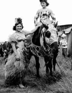 Mills Bros Circus photo 4