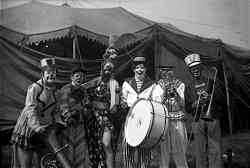 sparks circus clowns