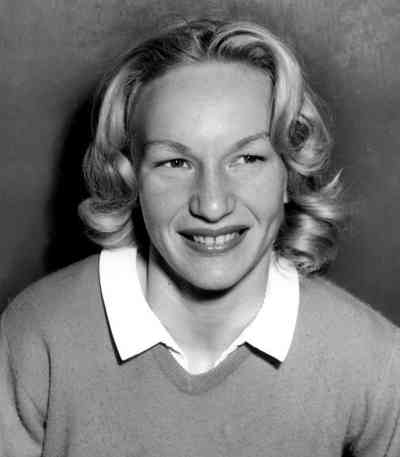 Vicki Unus "La Toria"