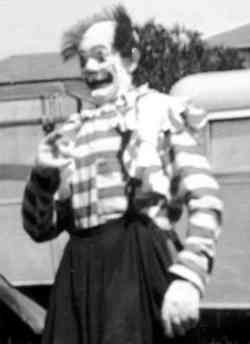 Bernie Giggs circus clown